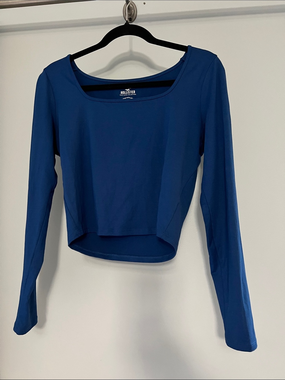 Hollister Women's Navy Scoop Neck Long Sleeve Top